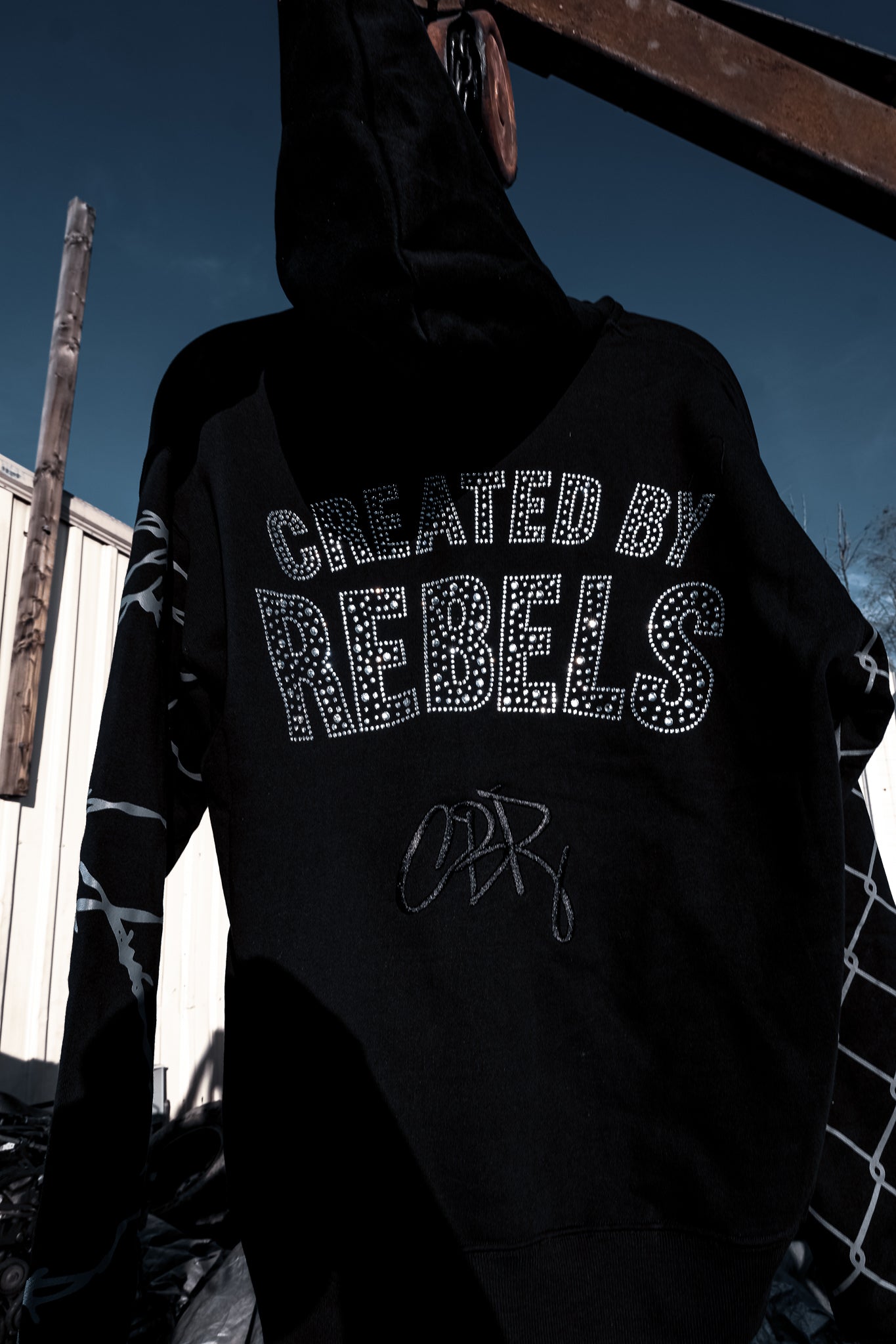 MIDNIGHT RIOT ZIP-UP